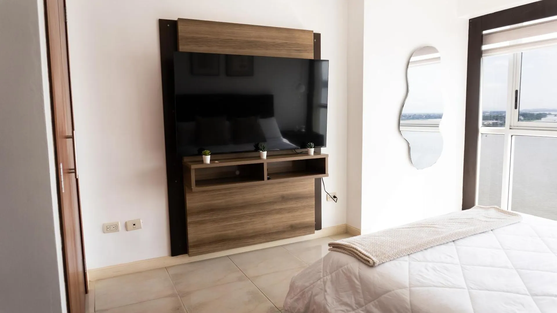 Lägenhet Suite Frente Al Rio Puerto Santa- Guayaquil