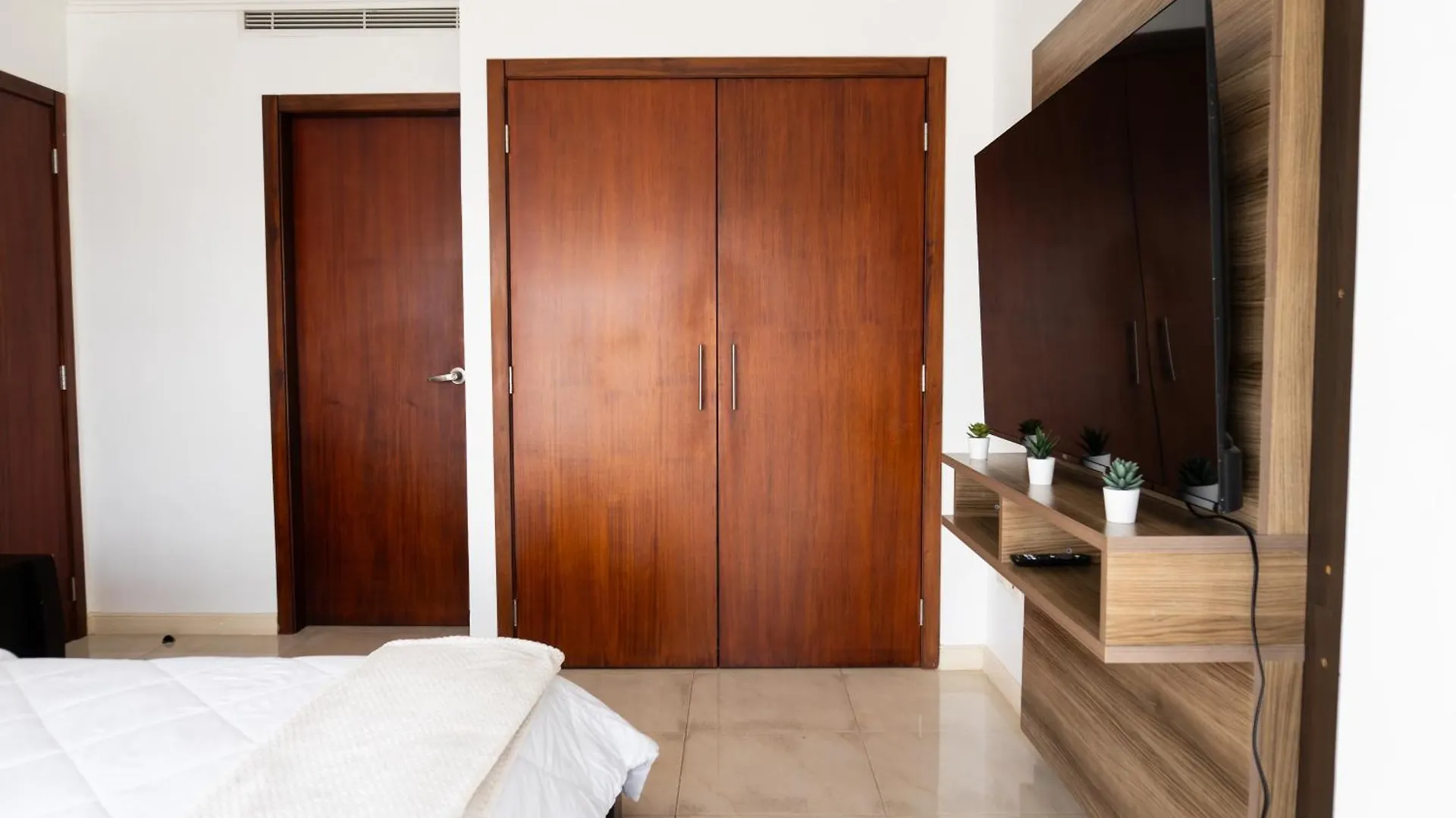 Suite Frente Al Rio Puerto Santa- Guayaquil 0*,
